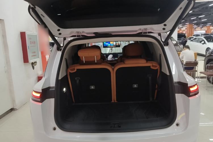 Used Leapmotor C16 2024 Range-Extended 200 Luxury Edition Trunk