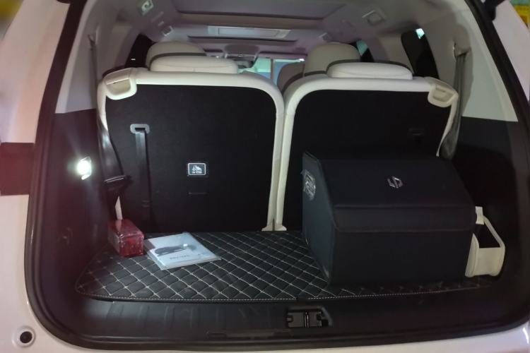 Used Leapmotor C16 2024 Range-Extended 200 Luxury Edition Trunk
