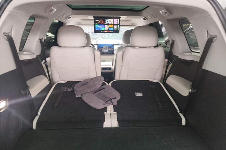 Used Leapmotor C16 2024 Range-Extended 200 Luxury Edition Trunk