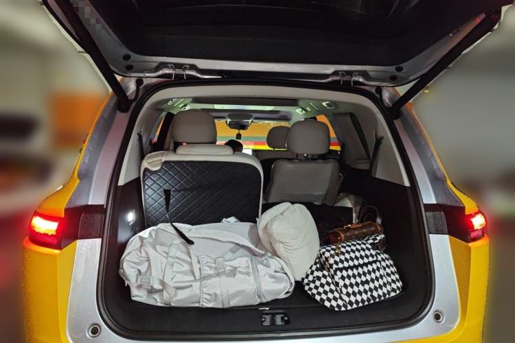Used Leapmotor C16 2024 Range-Extended 200 Luxury Edition Trunk