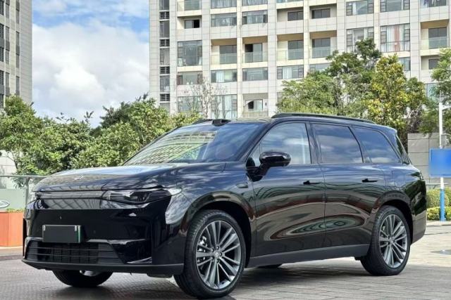Used Leapmotor C16 2026 Extended-Range 280 LiDAR Zhizun Edition 6 Seats