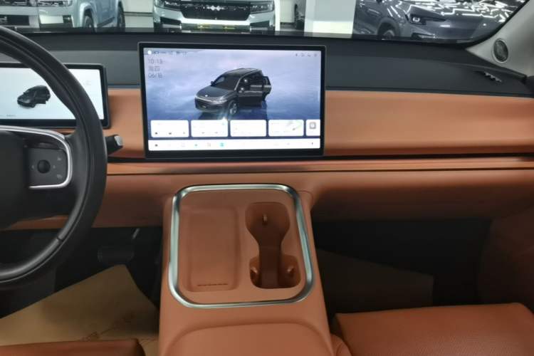 Used Leapmotor C16 2026 Extended-Range 280 LiDAR Zhizun Edition 6 Seats Audio And AC Panel