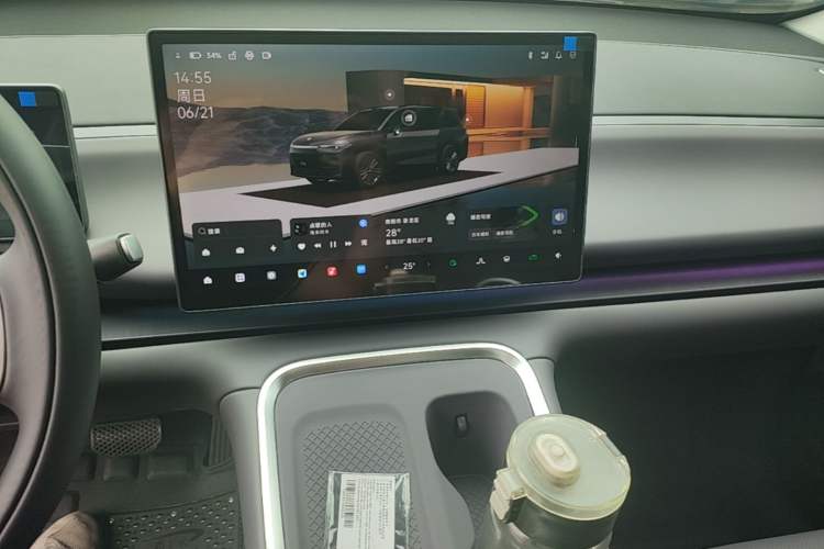 Used Leapmotor C16 2026 All-Electric 630 LiDAR Zhizun Edition 6 Seats Audio And AC Panel