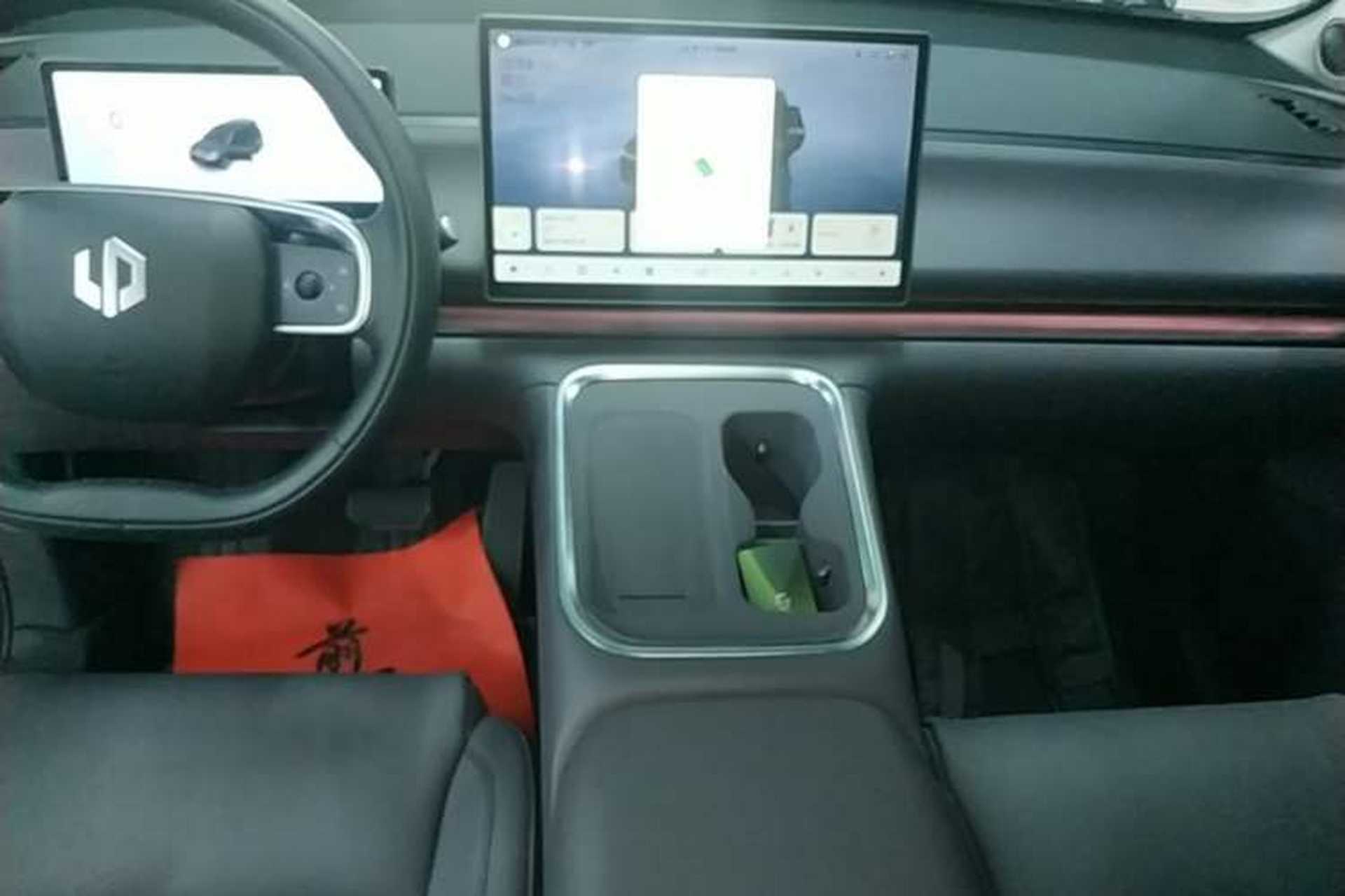 Used Leapmotor C16 2026 All-Electric 630 LiDAR Zhizun Edition 6 Seats Audio And AC Panel