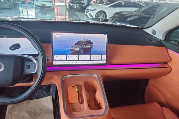 Used Leapmotor C16 2026 Extended-Range 280 LiDAR Zhizun Edition 6 Seats Audio And AC Panel
