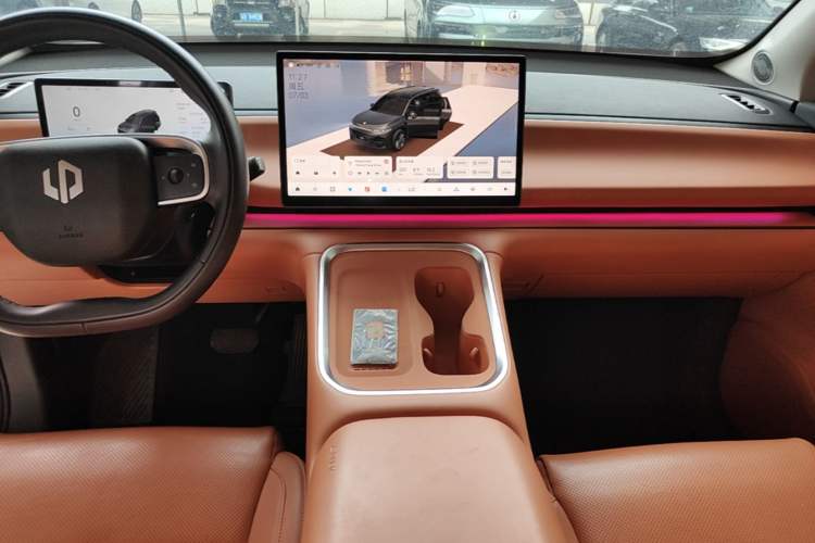 Used Leapmotor C16 2026 Extended-Range 280 LiDAR Zhizun Edition 6 Seats Audio And AC Panel