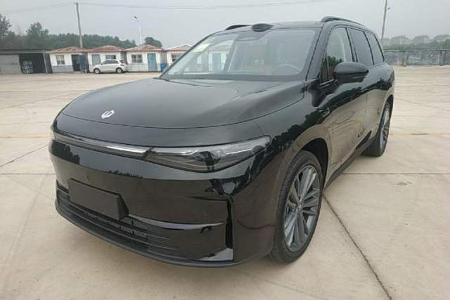 Used Leapmotor C16 2026 Extended-Range 280 LiDAR Zhizun Edition 6 Seats