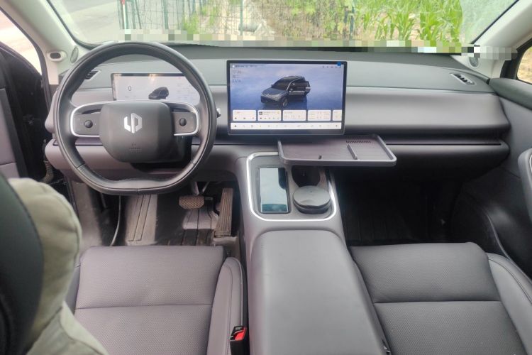 Used Leapmotor C16 2026 Extended-Range 280 LiDAR Zhizun Edition 6 Seats Center Console