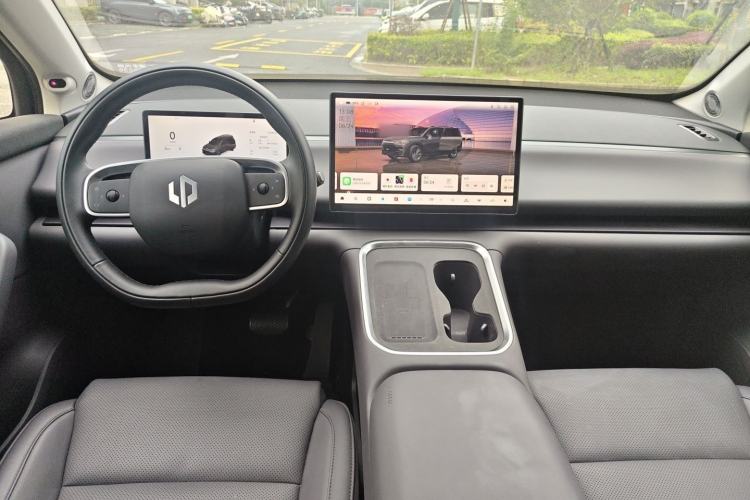 Used Leapmotor C16 2026 All-Electric 630 LiDAR Version 6-Seater Center Console