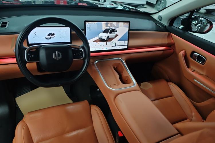 Used Leapmotor C16 2026 Extended-Range 280 LiDAR Zhizun Edition 6 Seats Center Console