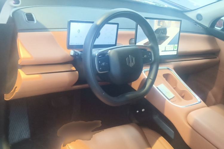 Used Leapmotor C16 2026 Extended-Range 280 LiDAR Zhizun Edition 6 Seats Center Console