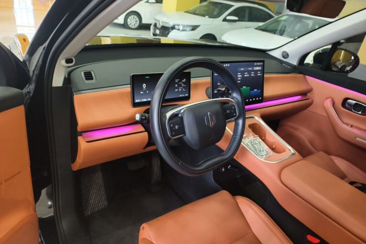 Used Leapmotor C16 2026 Extended-Range 280 LiDAR Zhizun Edition 6 Seats Center Console
