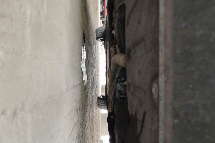 Used Leapmotor C16 2026 Extended-Range 280 LiDAR Zhizun Edition 6 Seats Chassis Front