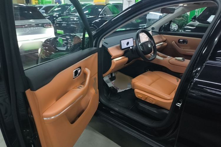 Used Leapmotor C16 2026 Extended-Range 280 LiDAR Zhizun Edition 6 Seats Driver Seat