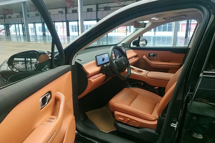 Used Leapmotor C16 2026 Extended-Range 280 LiDAR Zhizun Edition 6 Seats Driver Seat