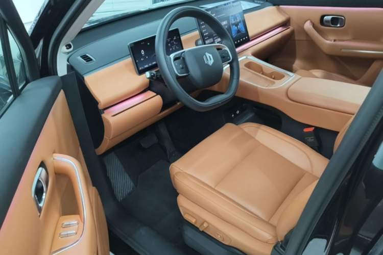 Used Leapmotor C16 2026 Extended-Range 280 LiDAR Zhizun Edition 6 Seats Driver Seat