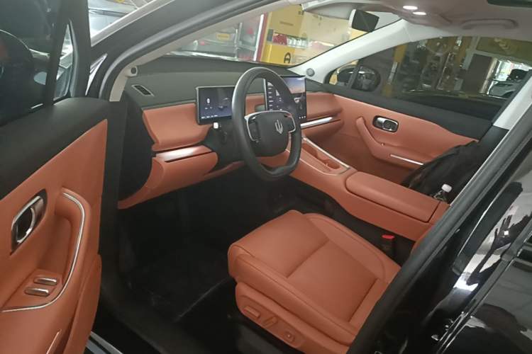 Used Leapmotor C16 2026 Extended-Range 280 LiDAR Zhizun Edition 6 Seats Driver Seat