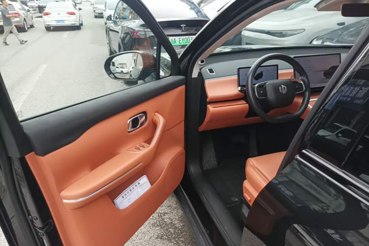 Used Leapmotor C16 2026 Extended-Range 280 LiDAR Zhizun Edition 6 Seats Driver Seat