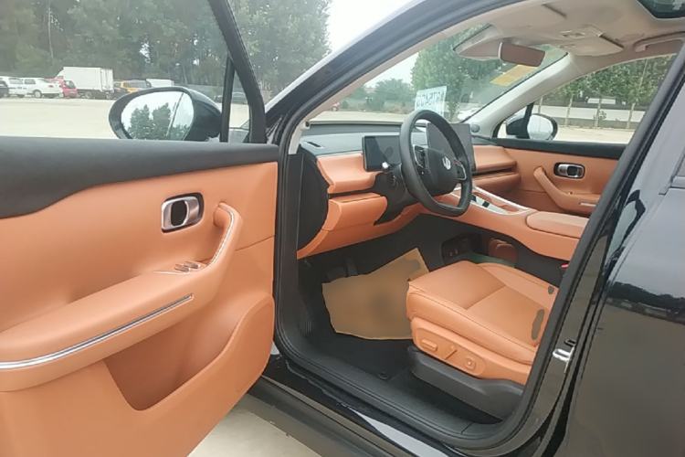 Used Leapmotor C16 2026 Extended-Range 280 LiDAR Zhizun Edition 6 Seats Driver Seat