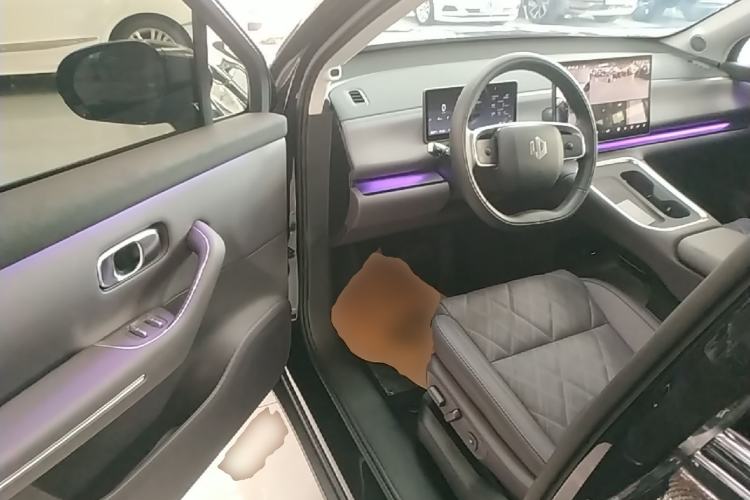 Used Leapmotor C16 2026 Extended-Range 280 LiDAR Zhizun Edition 5 Seats Driver Seat