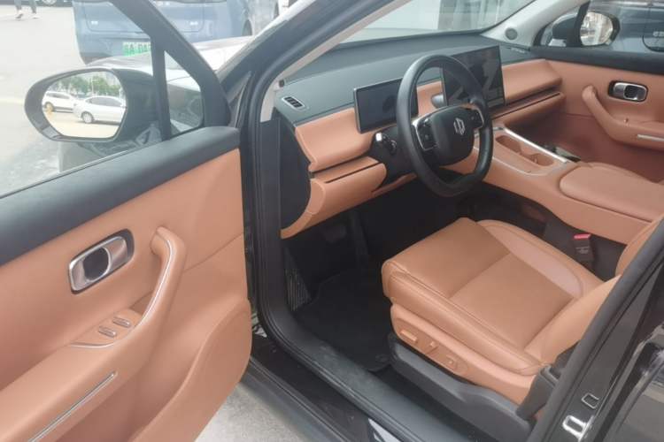 Used Leapmotor C16 2026 Extended-Range 280 LiDAR Zhizun Edition 6 Seats Driver Seat