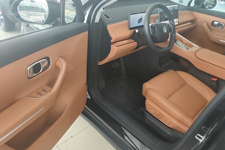 Used Leapmotor C16 2026 Extended-Range 280 LiDAR Zhizun Edition 6 Seats Driver Seat