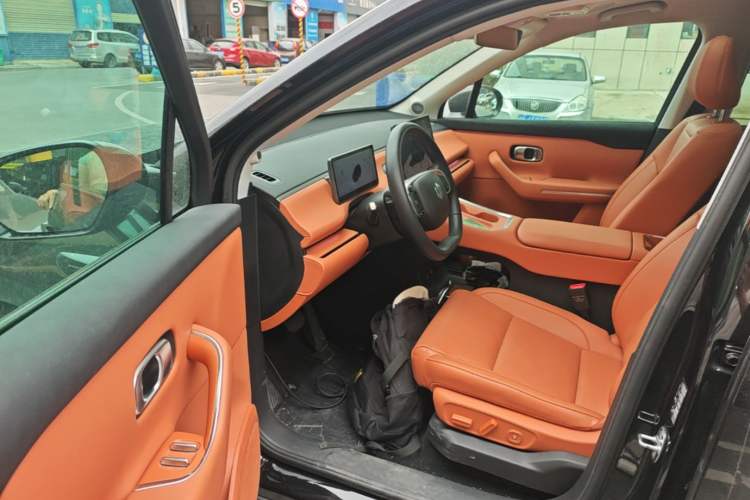Used Leapmotor C16 2026 Extended-Range 280 LiDAR Zhizun Edition 6 Seats Driver Seat