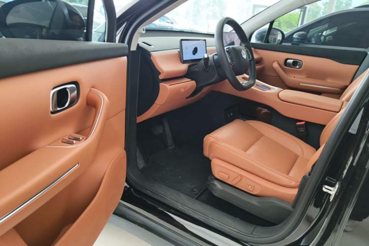 Used Leapmotor C16 2026 Extended-Range 280 LiDAR Zhizun Edition 6 Seats Driver Seat