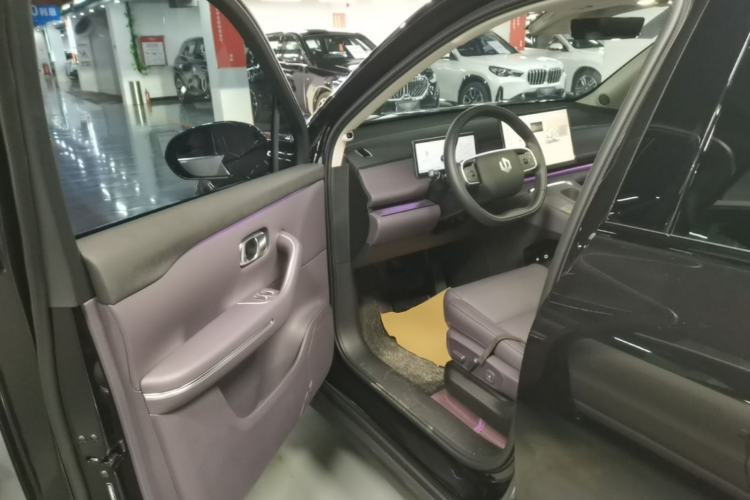 Used Leapmotor C16 2026 Extended-Range 280 LiDAR Zhizun Edition 6 Seats Driver Seat