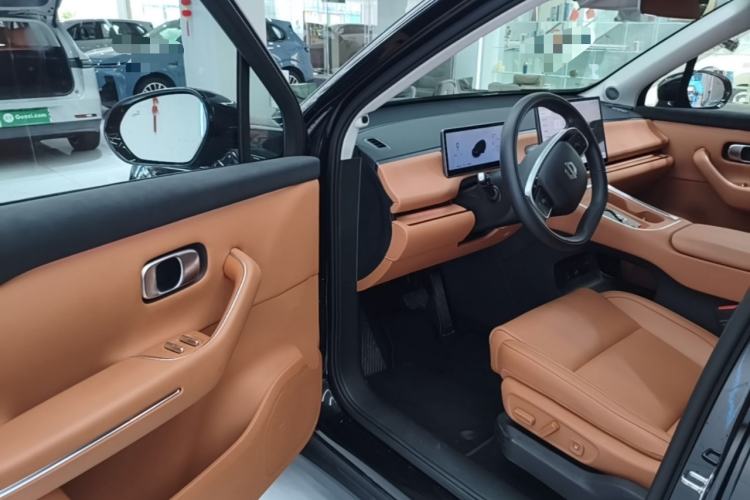 Used Leapmotor C16 2026 Extended-Range 280 LiDAR Zhizun Edition 6 Seats Driver Seat