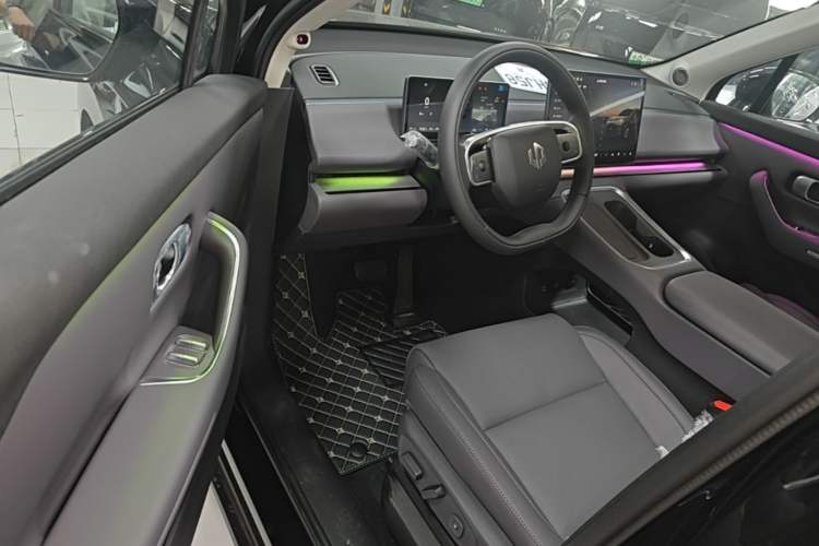 Used Leapmotor C16 2026 Extended-Range 280 LiDAR Zhizun Edition 6 Seats Driver Seat