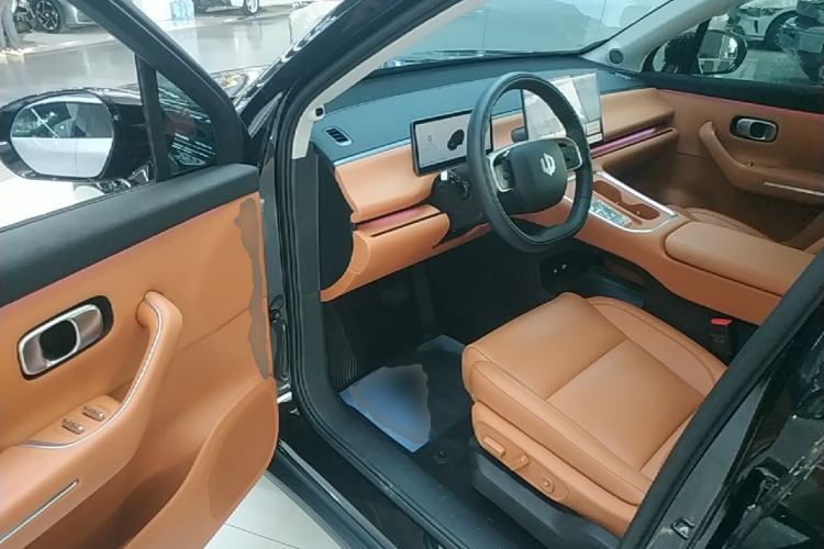 Used Leapmotor C16 2026 Extended-Range 280 LiDAR Zhizun Edition 6 Seats Driver Seat