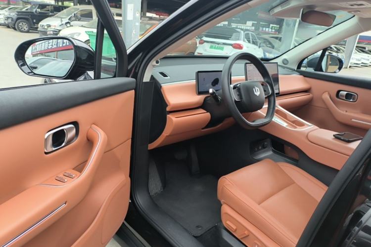 Used Leapmotor C16 2026 Extended-Range 280 LiDAR Zhizun Edition 6 Seats Driver Seat