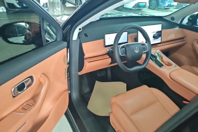 Used Leapmotor C16 2026 Extended-Range 280 LiDAR Zhizun Edition 6 Seats Driver Seat