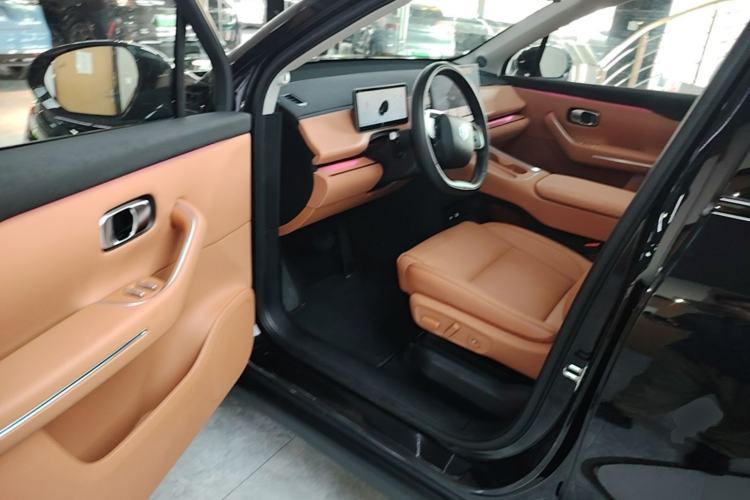 Used Leapmotor C16 2026 Extended-Range 280 LiDAR Zhizun Edition 6 Seats Driver Seat