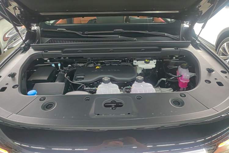 Used Leapmotor C16 2026 Extended-Range 280 LiDAR Zhizun Edition 6 Seats Engine Bay