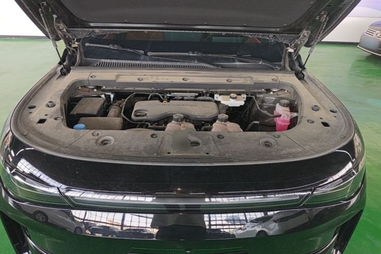 Used Leapmotor C16 2026 Extended-Range 280 LiDAR Zhizun Edition 6 Seats Engine Bay