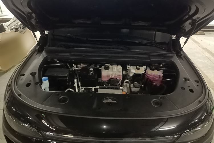 Used Leapmotor C16 2026 All-Electric 630 LiDAR Zhizun Edition 6 Seats Engine Bay