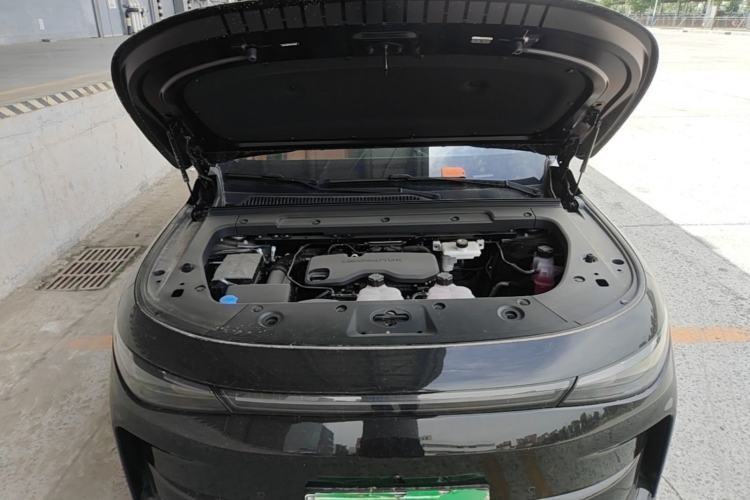 Used Leapmotor C16 2026 Extended-Range 280 LiDAR Zhizun Edition 6 Seats Engine Bay