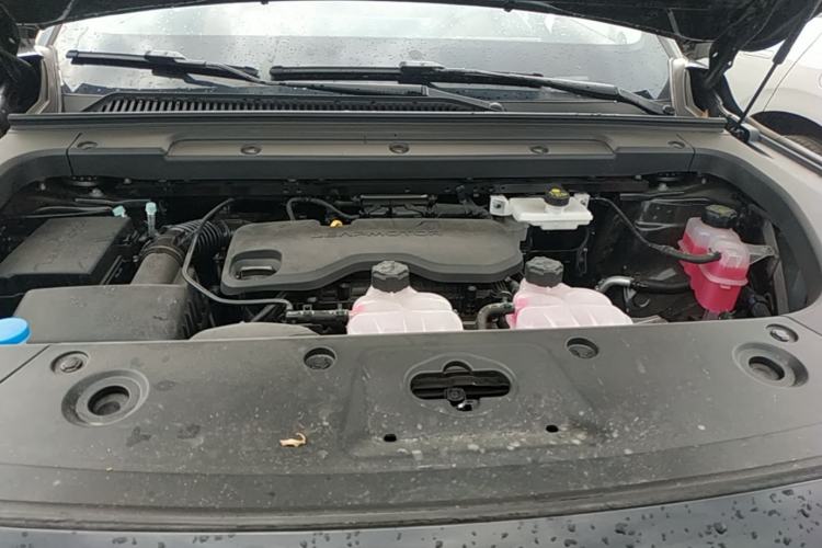 Used Leapmotor C16 2026 Extended-Range 280 LiDAR Zhizun Edition 6 Seats Engine Bay