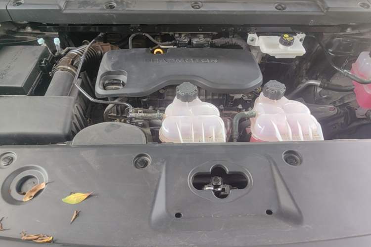 Used Leapmotor C16 2026 Extended-Range 280 LiDAR Zhizun Edition 6 Seats Engine Bay