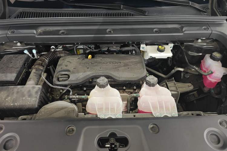 Used Leapmotor C16 2026 Extended-Range 280 LiDAR Zhizun Edition 6 Seats Engine Bay