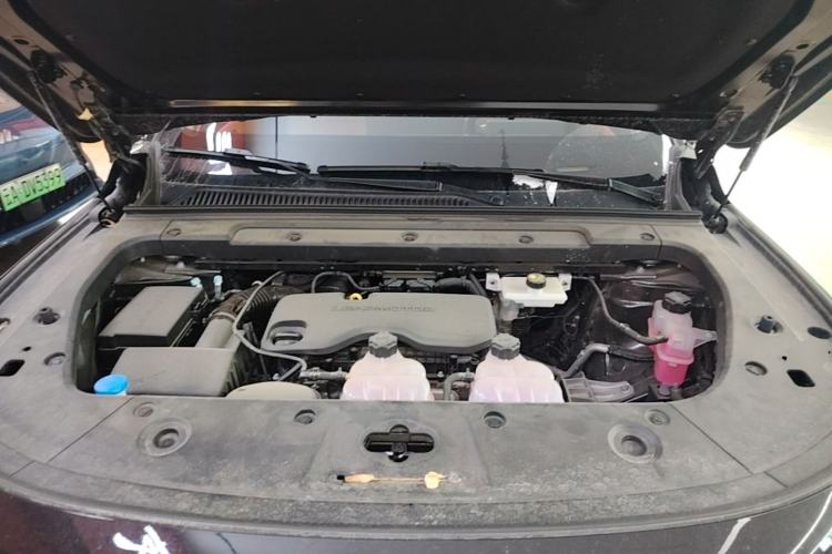 Used Leapmotor C16 2026 Extended-Range 280 LiDAR Zhizun Edition 6 Seats Engine Bay