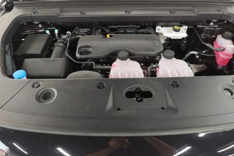 Used Leapmotor C16 2026 Extended-Range 280 LiDAR Zhizun Edition 6 Seats Engine Bay