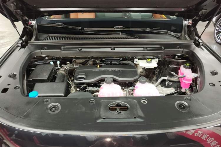 Used Leapmotor C16 2026 Extended-Range 280 LiDAR Zhizun Edition 6 Seats Engine Bay