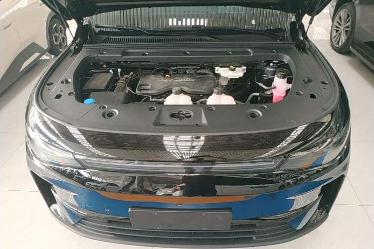 Used Leapmotor C16 2026 Extended-Range 280 LiDAR Zhizun Edition 5 Seats Engine Bay