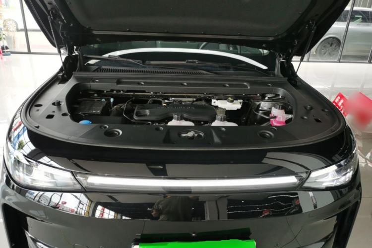 Used Leapmotor C16 2026 Extended-Range 280 LiDAR Zhizun Edition 6 Seats Engine Bay
