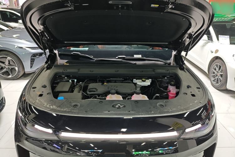 Used Leapmotor C16 2026 Extended-Range 280 LiDAR Zhizun Edition 6 Seats Engine Bay