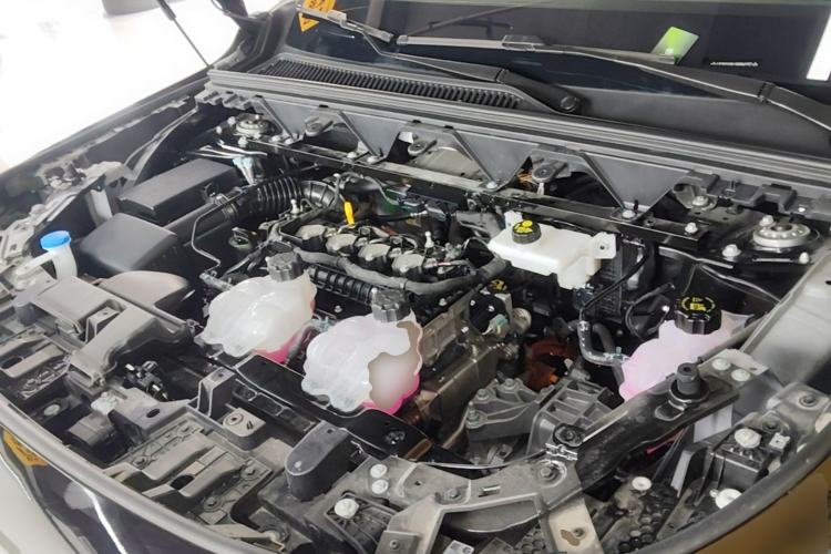 Used Leapmotor C16 2026 Extended-Range 280 LiDAR Zhizun Edition 6 Seats Engine Bay