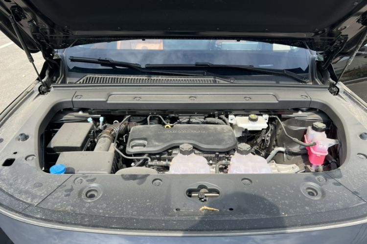 Used Leapmotor C16 2026 Extended-Range 280 LiDAR Zhizun Edition 6 Seats Engine Bay